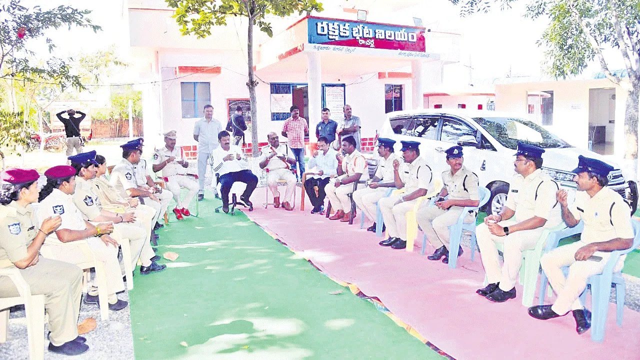 ఒక్క సీసీ కెమెరా వందమంది పోలీసులతో సమానం