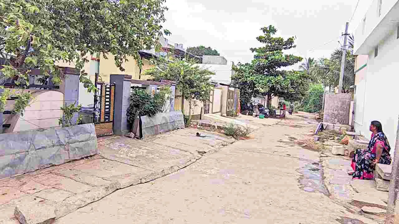 YCP Corruption : ‘మండలి’ కళ్లకు గంతలు
