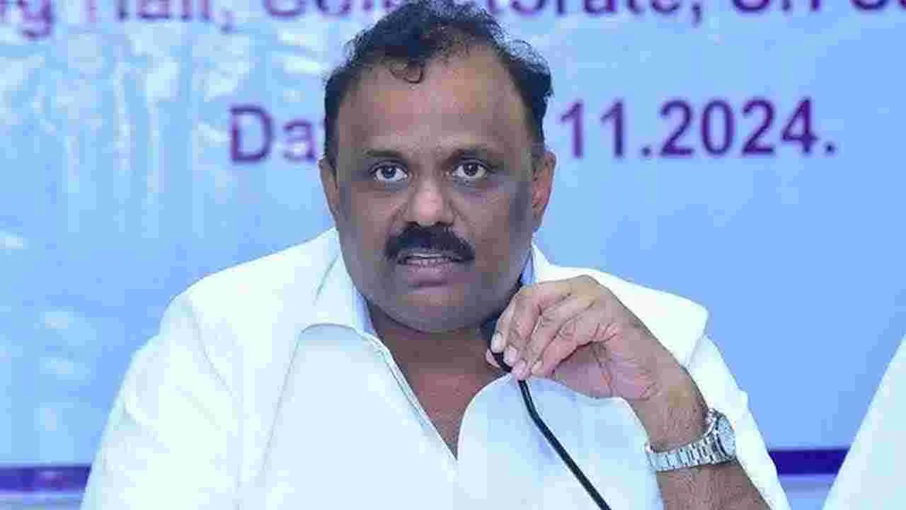 Minister Anagani Sathya Prasad : గెస్ట్‌ హౌస్‌ కోసమా.. ఎర్రచందనం కోసమా?