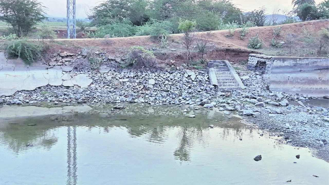 అత్యవసర పనులకు రూ.26.14 కోట్లు