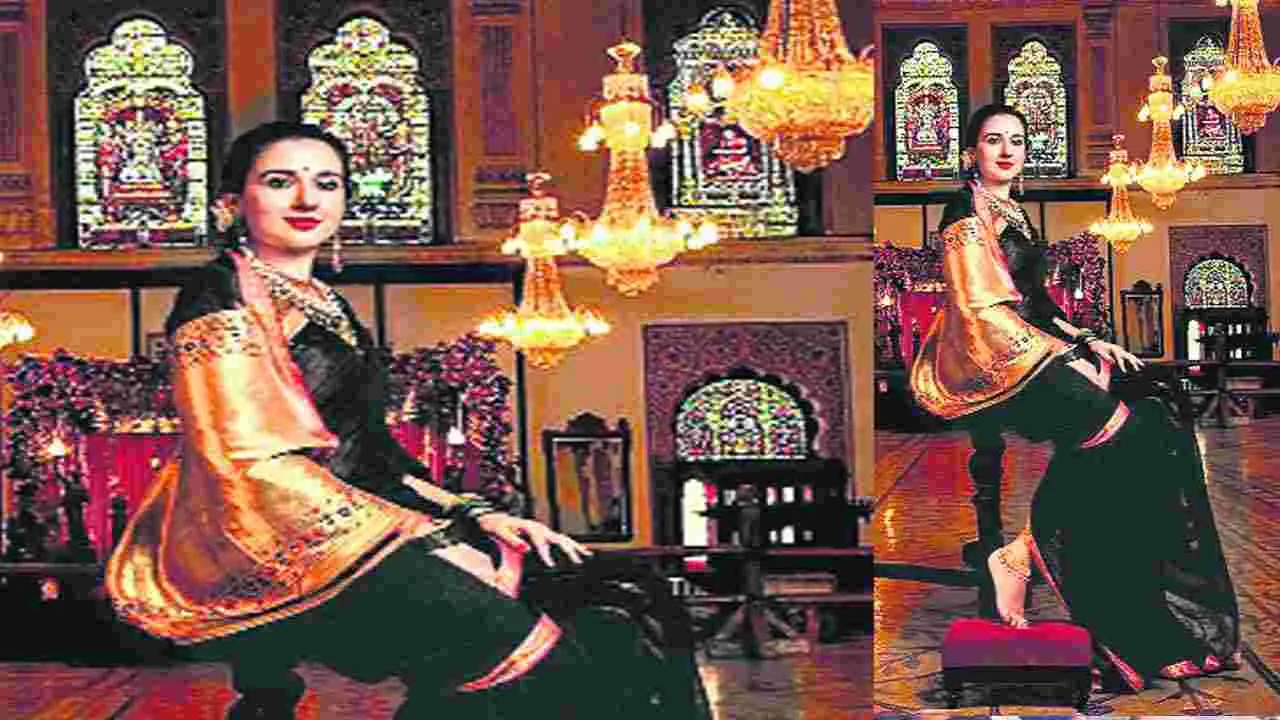 Sabyasachi: పైథానీకి పూర్వ వైభవం