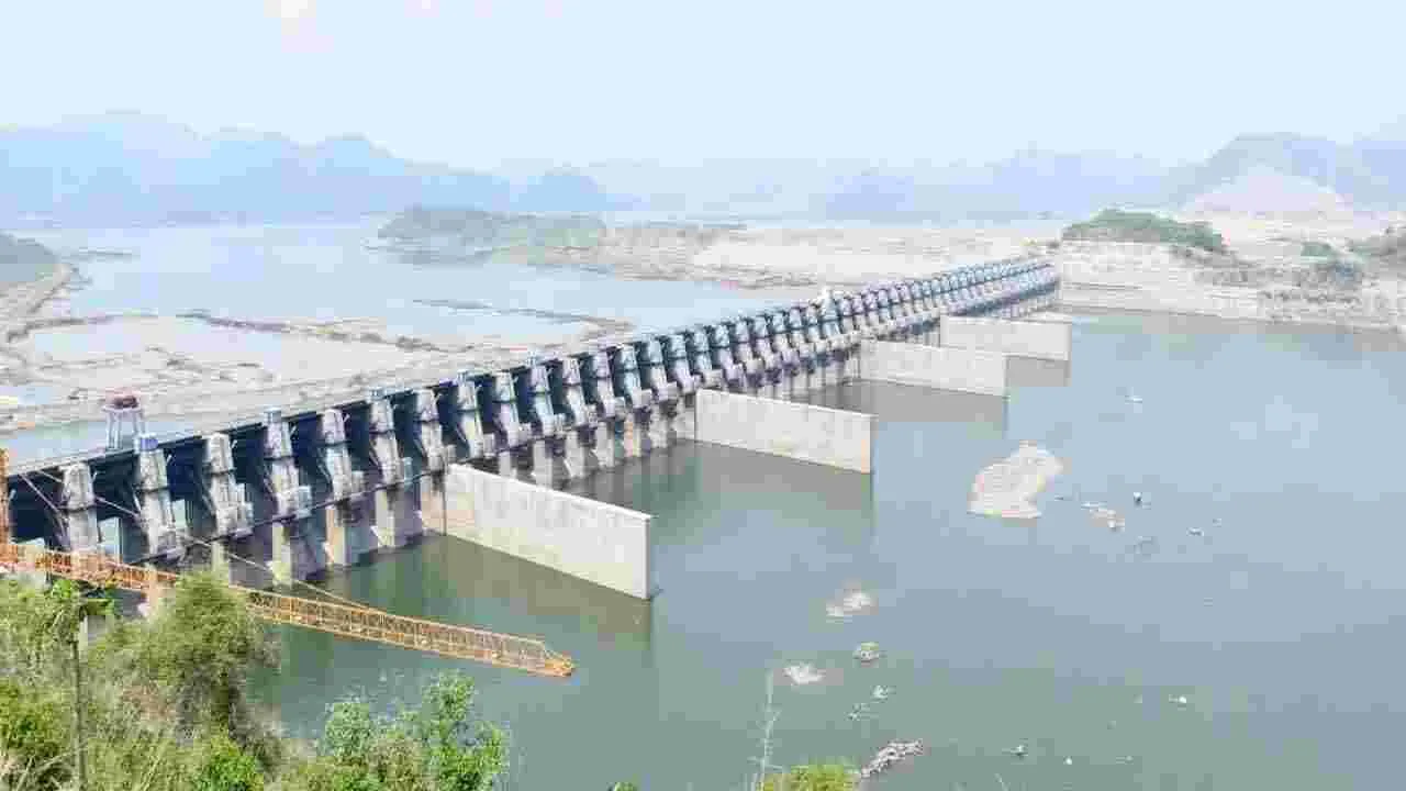 Polavaram: బనకచర్లకు నిధులు అందించండి