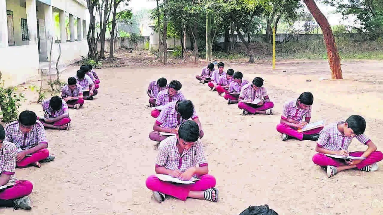చేతి రాతతో మంచి మార్కులు
