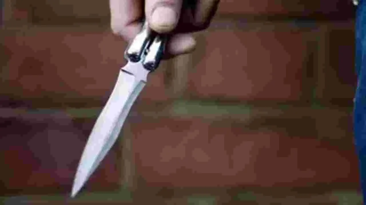 భార్యను సంసారానికి పంపలేదని చిన్నత్తను కత్తితో పొడిచిన యువకుడు