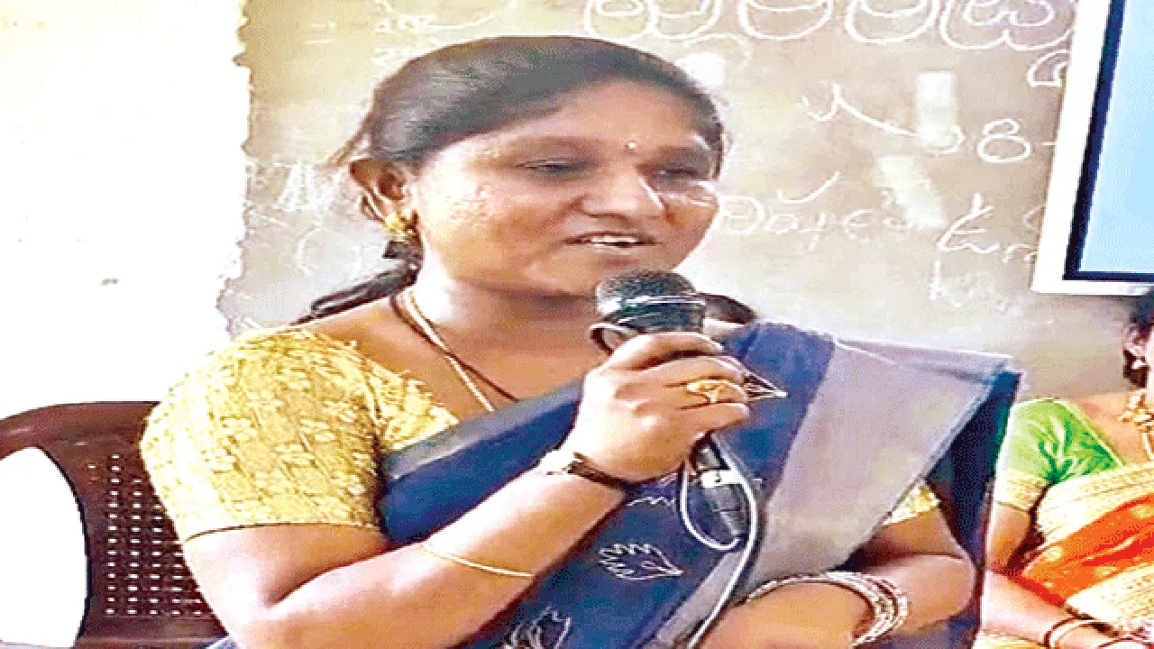 ఉపాధ్యాయురాలి మృతి