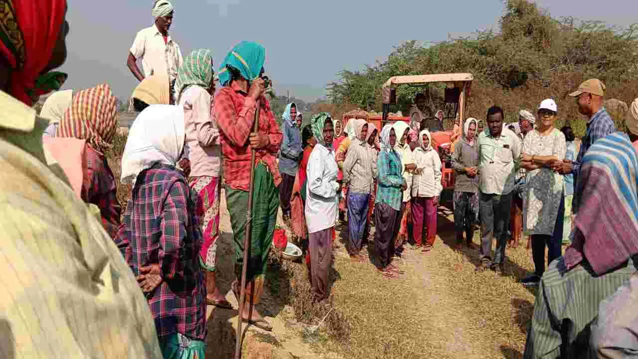 ఉపాధిహామీ పనులను సద్వినియోగం చేసుకోవాలి