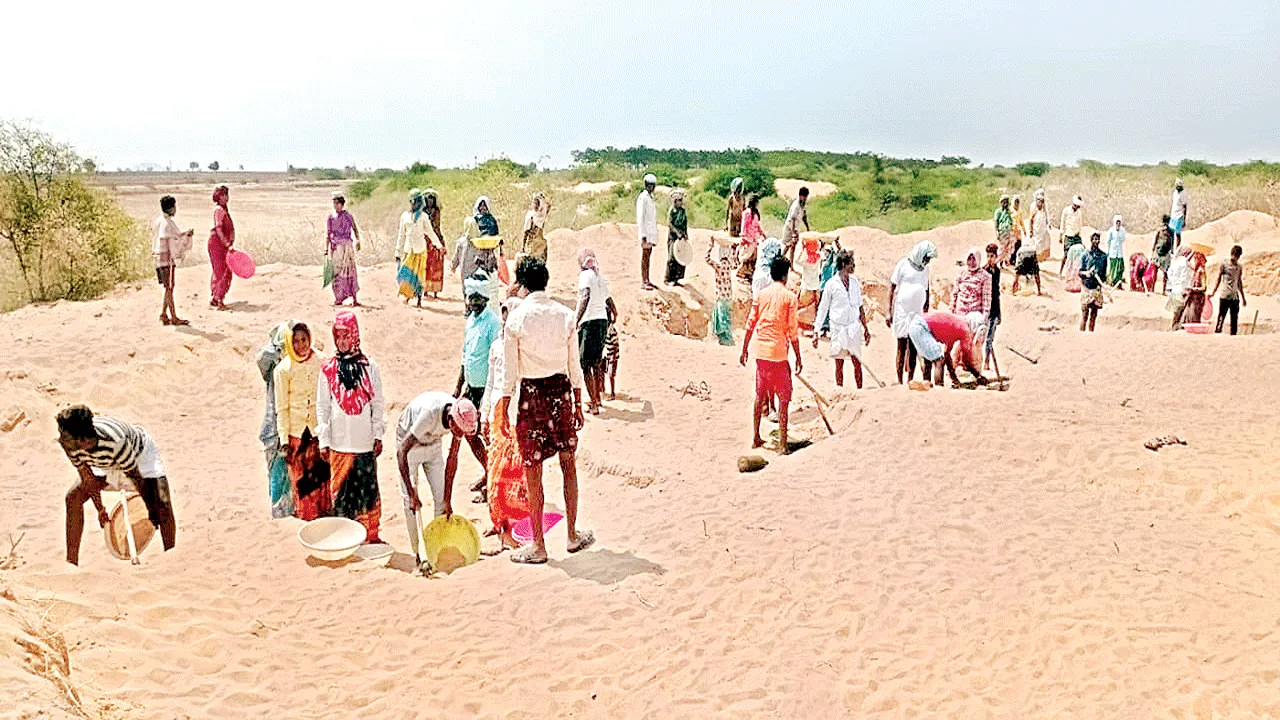 వేతన వ్యథలు