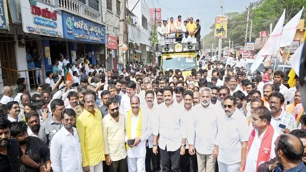 పట్టభద్రుల తీర్పులో కొత్త కోణం