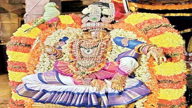 మోహిని అలంకారంలో ప్రహ్లాదవరదుడు