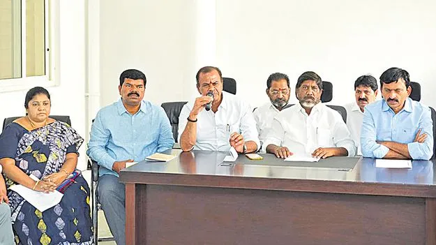 Komatireddy Venkat Reddy: ప్రత్యేక ప్రణాళికలతో ఉమ్మడి ఖమ్మం జిల్లా అభివృద్ధి