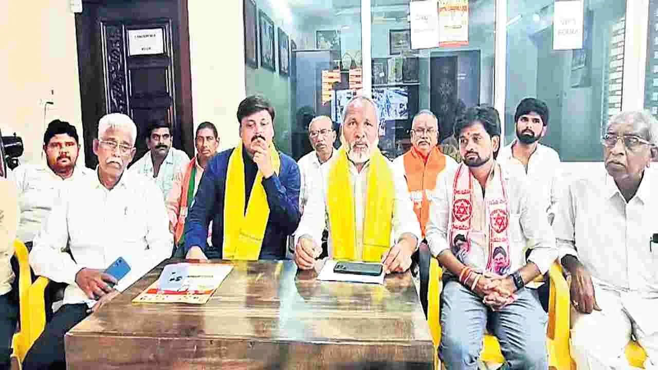 గిరిజనుల అభివృద్ధి కోసం శ్రమించే నేత చంద్రబాబు