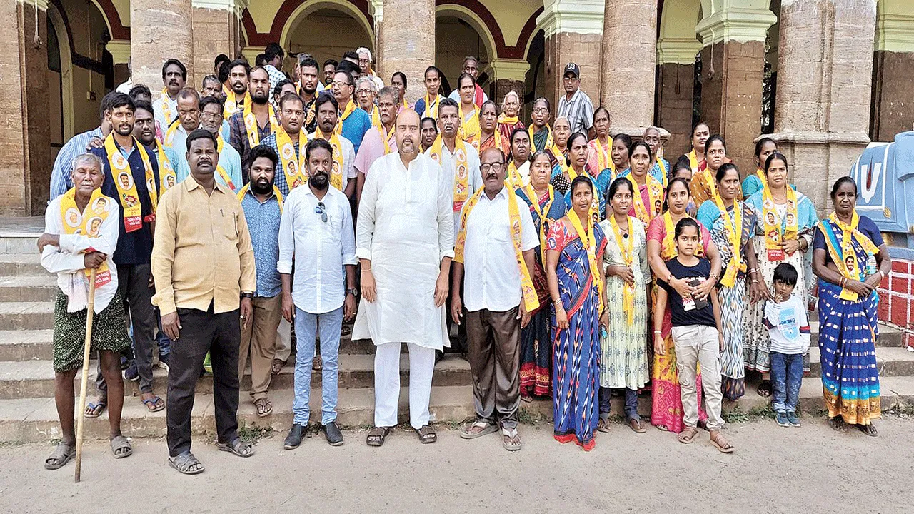 టీడీపీలోకి 60 కుటుంబాలు