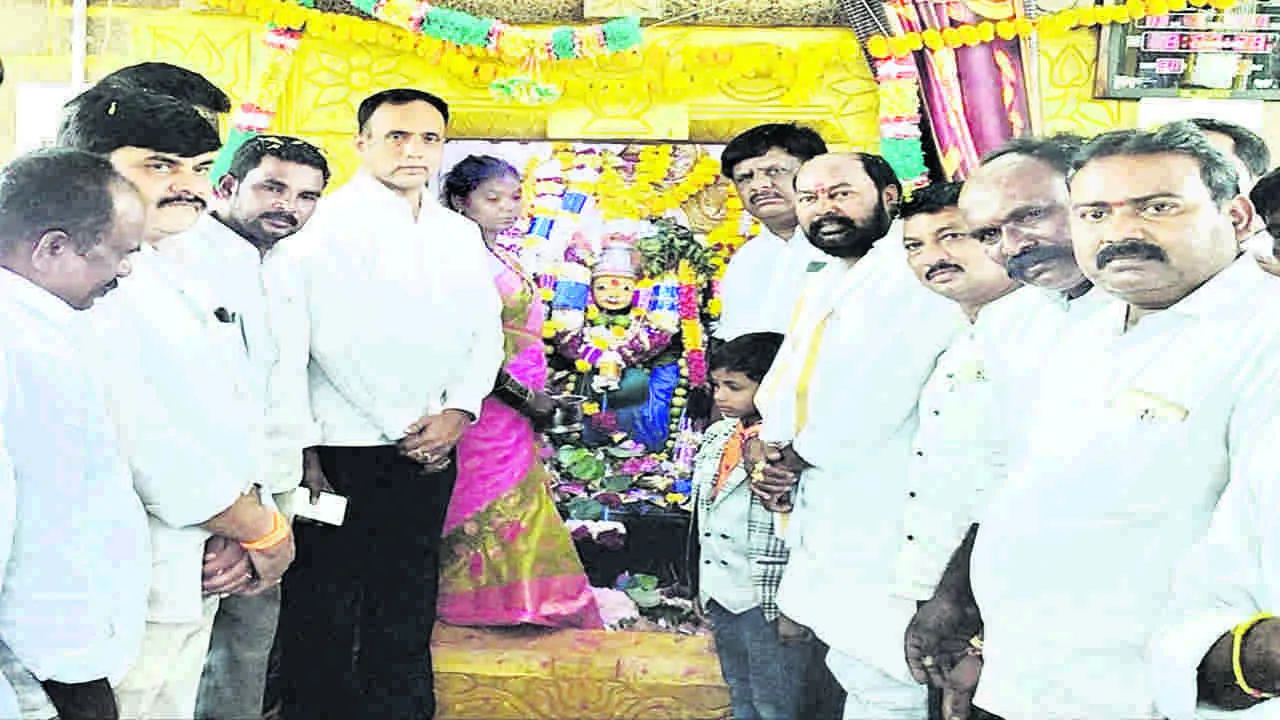 JATARA : వైభవంగా అమ్మవార్ల జాతర