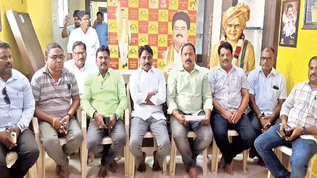 ఇసుక విధానంపై చర్చకు రావాలి