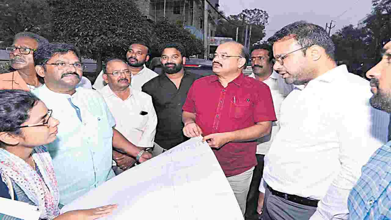 వార్డుల్లో సమస్యలను గుర్తించాలి