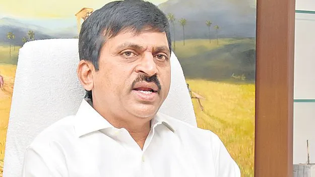 Ponguleti: కేంద్రం ఇళ్లు ఇచ్చినా ఇవ్వకున్నా సంతోషమే..!
