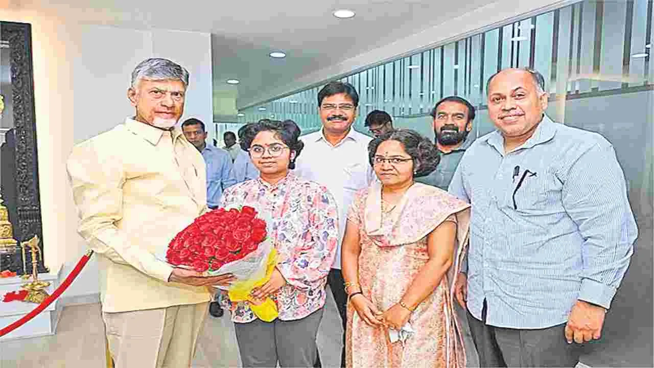 JEE Main : సాయిమనోజ్ఞ రాష్ర్టానికే గర్వకారణం