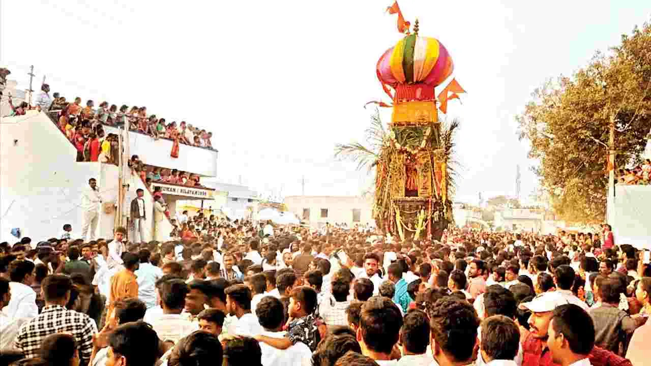 కన్నుల పండువగా మద్దమ్మ జాతర