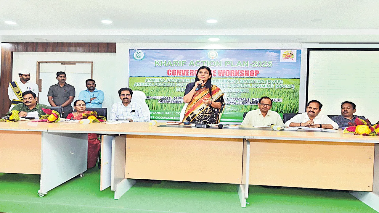 జిల్లాలో 40 వేల హెక్టార్లలో ప్రకృతి వ్యవసాయం సాగుకు చర్యలు : కలెక్టర్