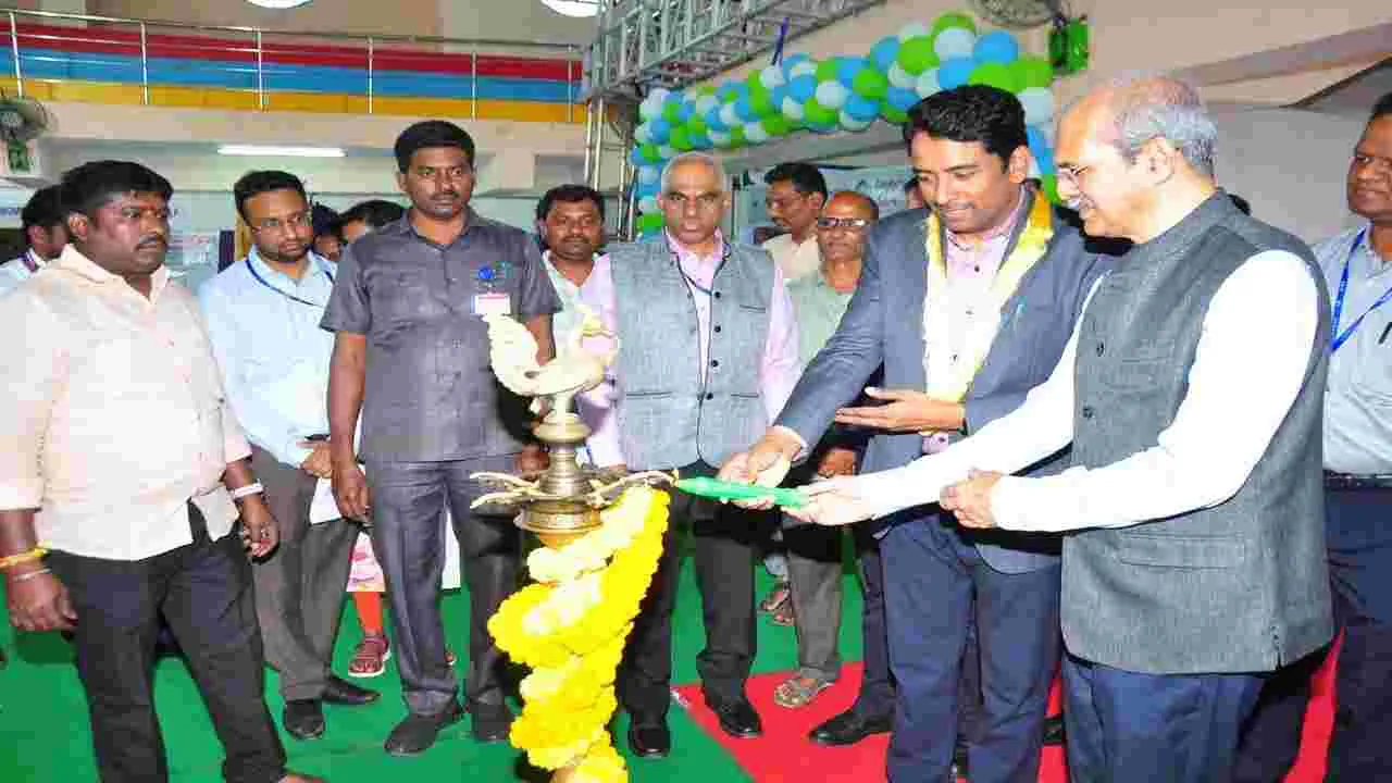 చేనేతను ప్రోత్సహించడమే లక్ష్యం