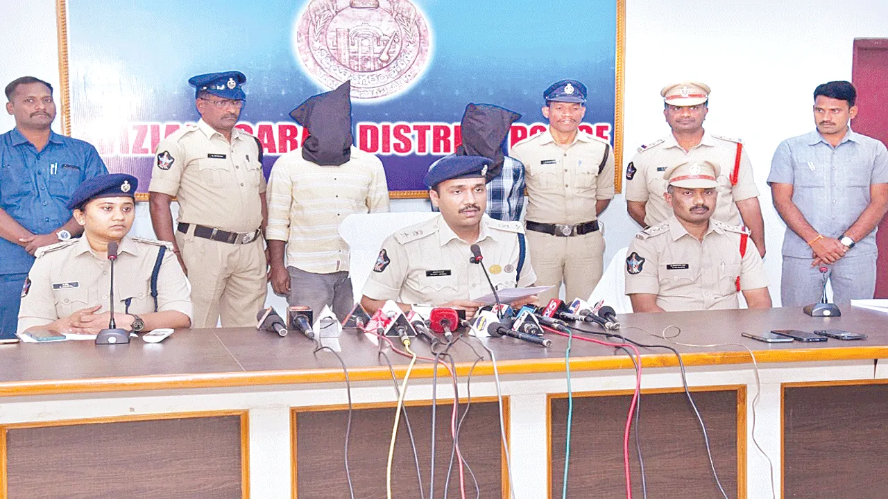 ప్రాణం తీసిన వివాహేతర సంబంధం