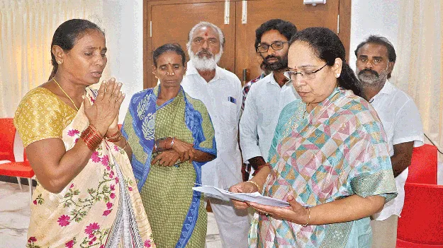 సమస్యలను పరిష్కరిస్తాం