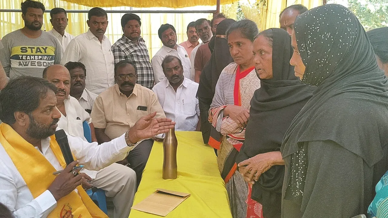 ప్రజాసమస్యల పరిష్కారానికే ప్రాధాన్యం