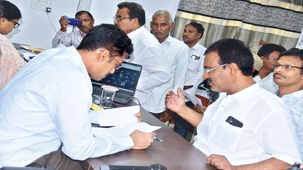 సమస్యల వెల్లువ