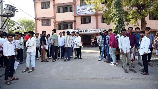 ఇంటర్ పరీక్షలకు 357 మంది గైర్హాజరు