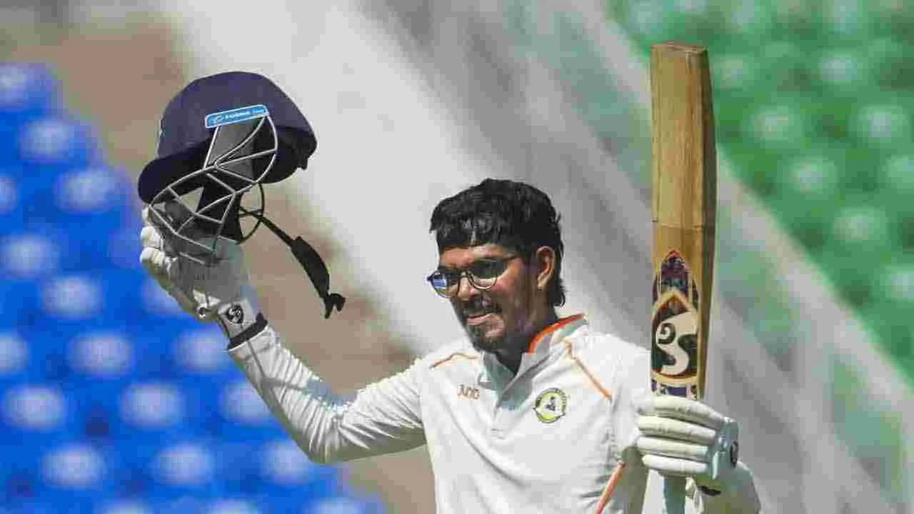 పట్టుబిగించిన విదర్భ