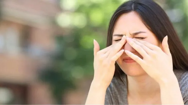 Protecting Eyes from Pollution: కాలుష్యం నుంచి కంటిని కాపాడుకోవాలా.. ఇలా చేయండి