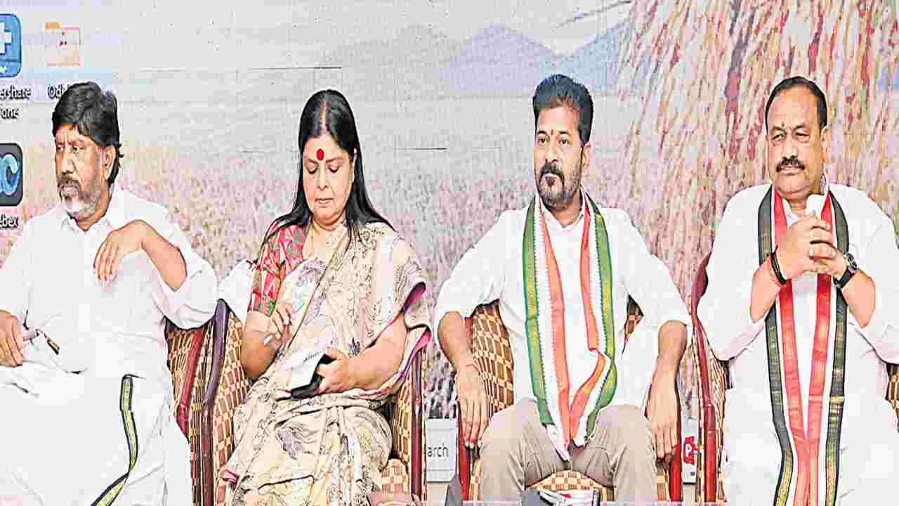 CM Revanth Reddy: పడవకు చిల్లు పడితే.. అందరమూ మునుగుతాం
