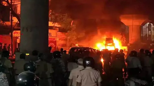 Nagpur Curfew Aurangzeb Tomb Row: ఔరంగజేబు సమాధిపై వివాదం.. నాగ్‌పూర్‌లో కర్ఫ్యూ