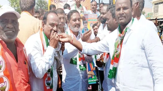 బీసీలకు 42 శాతం రిజర్వేషన్ల ప్రకటనపై హర్షం 