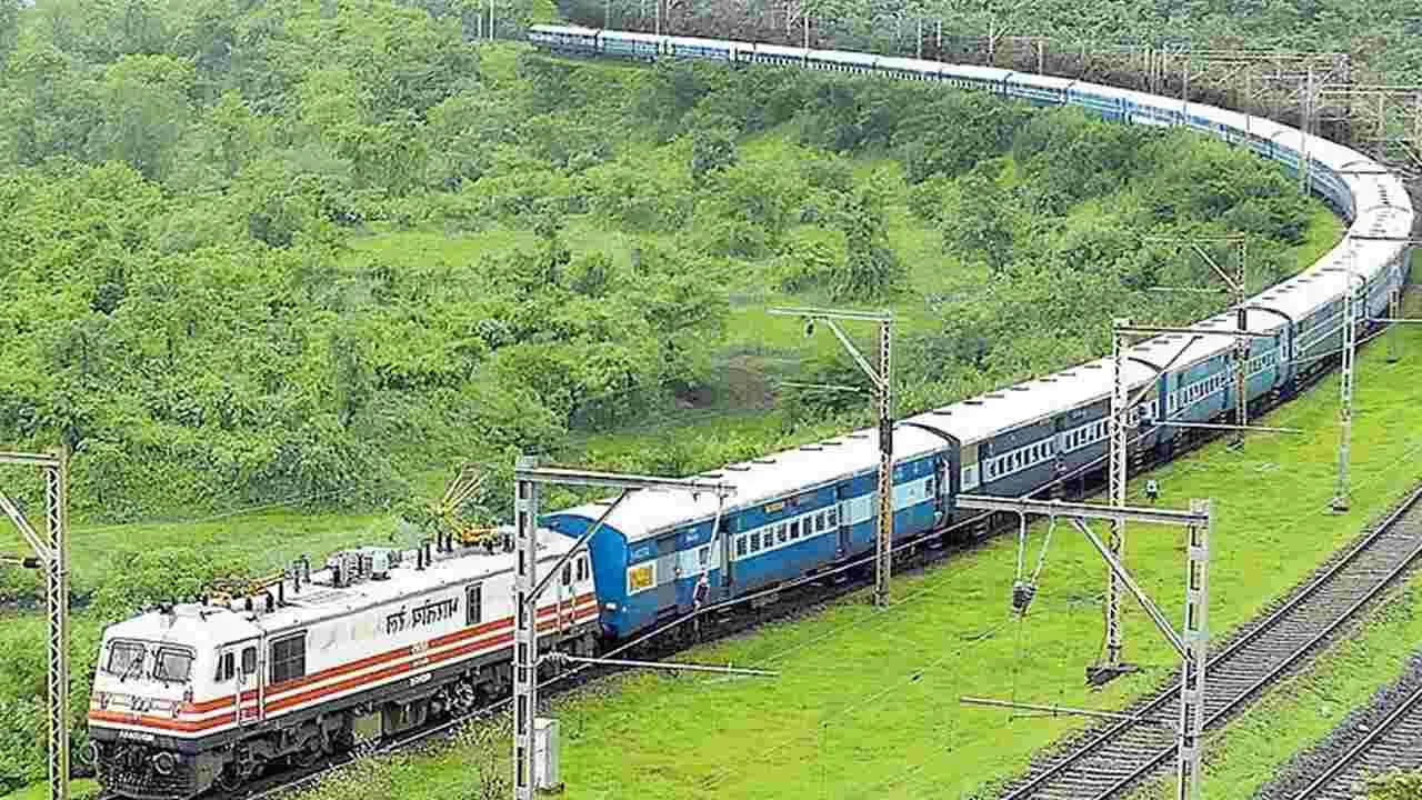Konark Express: కోణార్క్‌ ఎక్స్‌ప్రెస్‌ రైలులో దోపిడీ