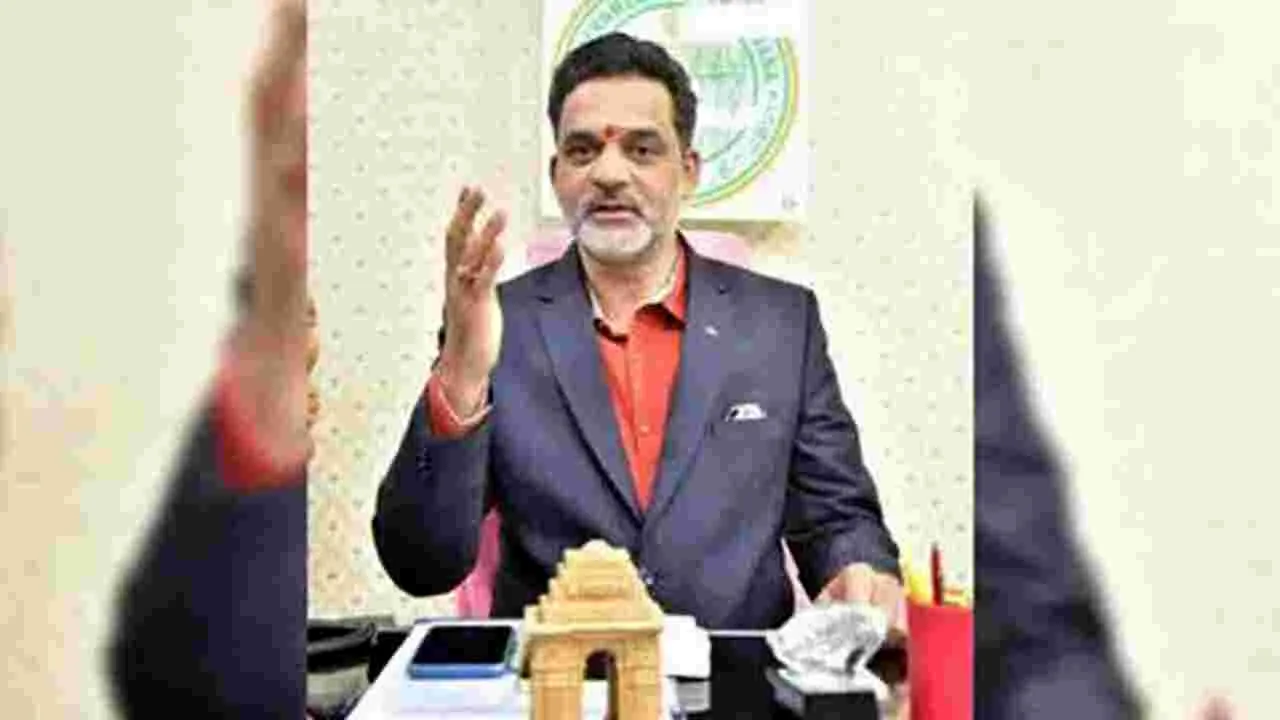 Krishna Mohan: విద్య, ఉద్యోగాల్లో బీసీ రిజర్వేషన్ల పెంపునకు బీసీ కమిషన్ సిఫారసులు ఉండాలి