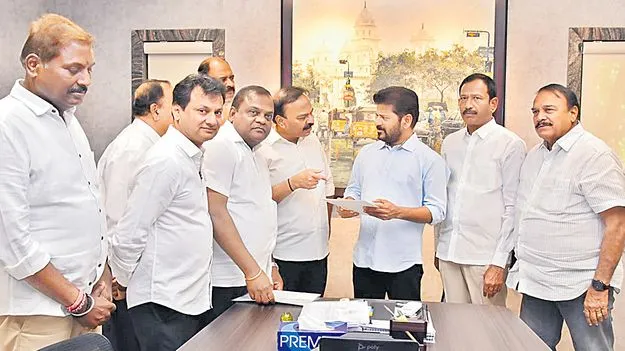 సీఎం రేవంత్‌ను కలిసిన ఫౌల్ట్రీ ఉత్పత్తుల ప్రతినిధుల బృందం