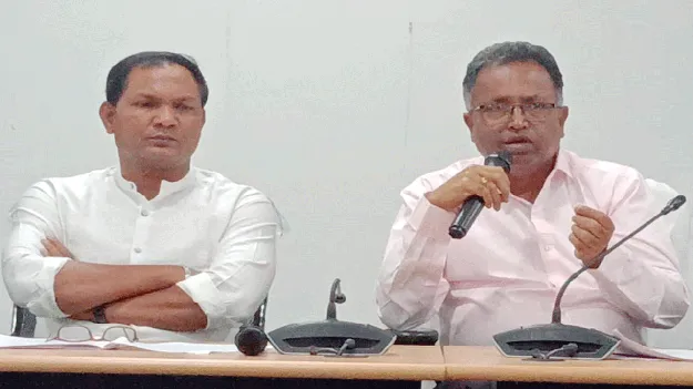 పది పరీక్షలు పకడ్బందీగా నిర్వహించాలి