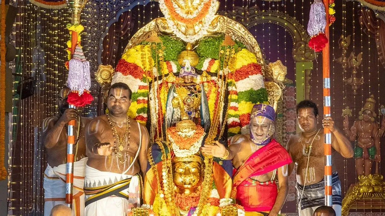 గరుడుడిపై కల్యాణ వెంకన్న