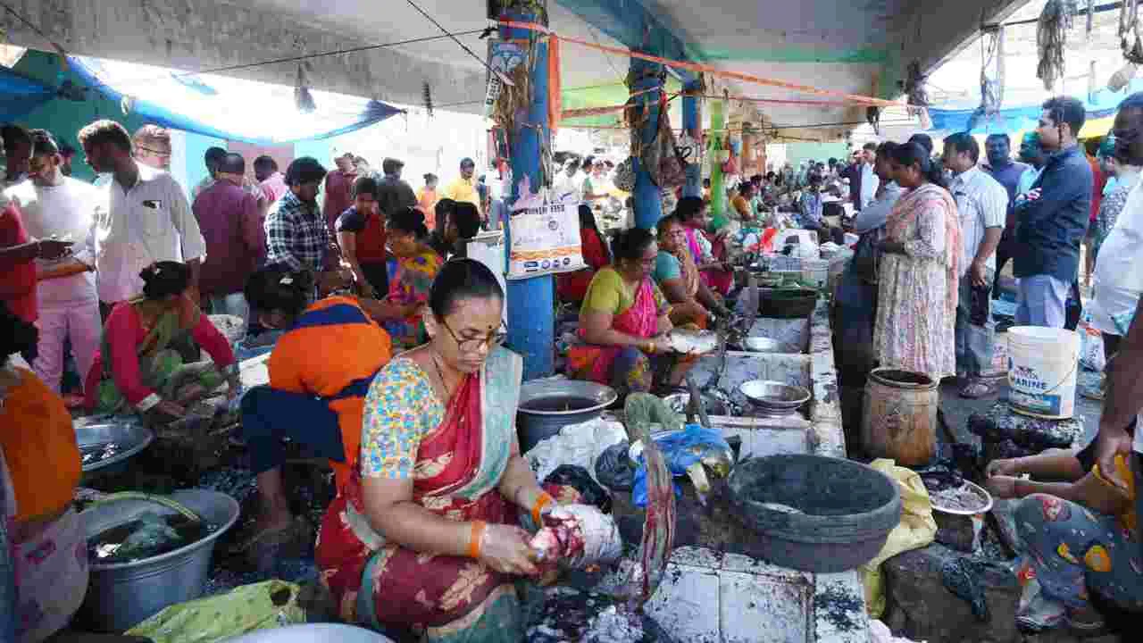 చికెన్.. తగ్గెన్..!