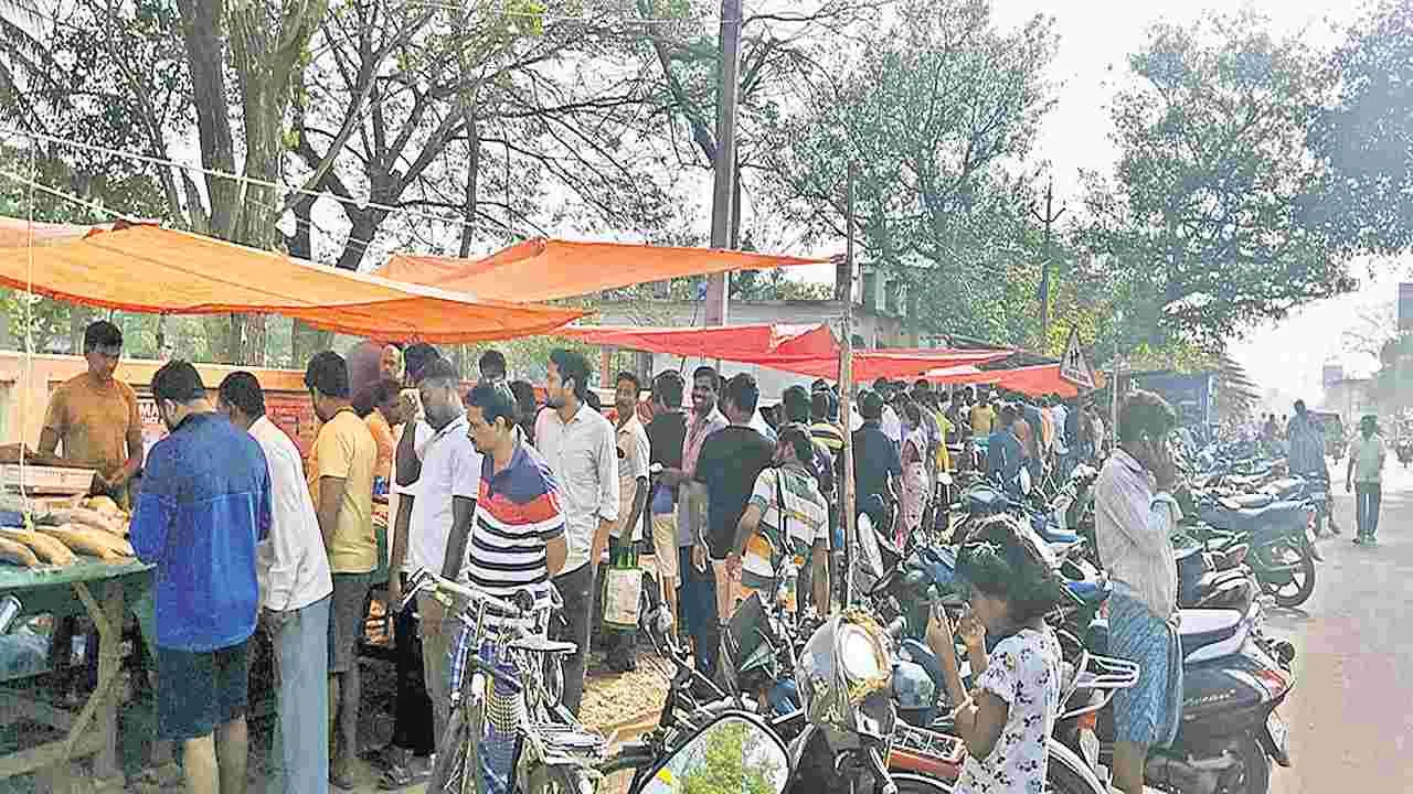 చికెన్ అమ్మకాలు ఢమాల్