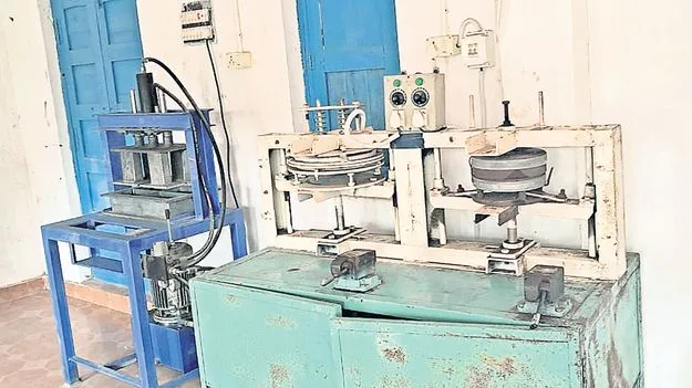 నిరుపయోగంగా కేంద్ర నిధులు! 