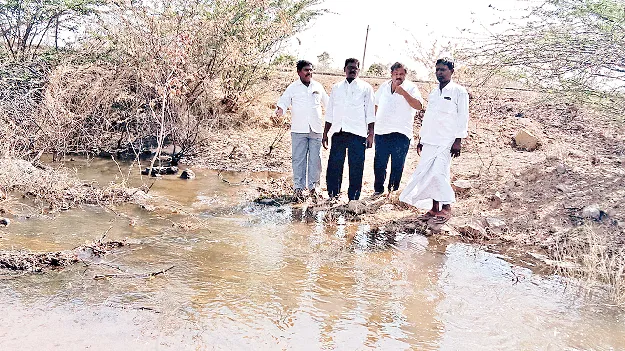 పత్తికొండ చెరువుకు హంద్రీ నీవా నీరు