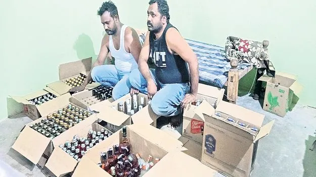 ఎన్నికల కోడ్ ఉల్లంఘించి యథేచ్ఛగా మద్యం విక్రయాలు