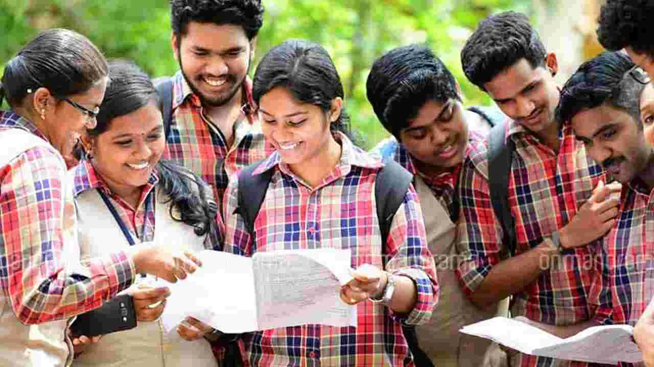 జేఈఈలో బీసీ గురుకుల విద్యార్థుల హవా