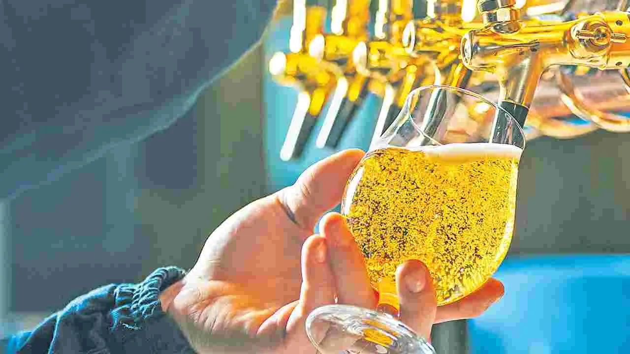 Beer Price: బీర్ల ధరలు పెరిగాయ్..