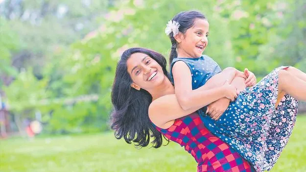 Screen Time: పిల్లల స్ర్కీన్‌ టైమ్‌ తగ్గించండి