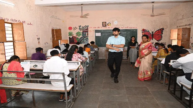 విద్యార్థులకు అసౌకర్యం కలగకుండా చూడాలి