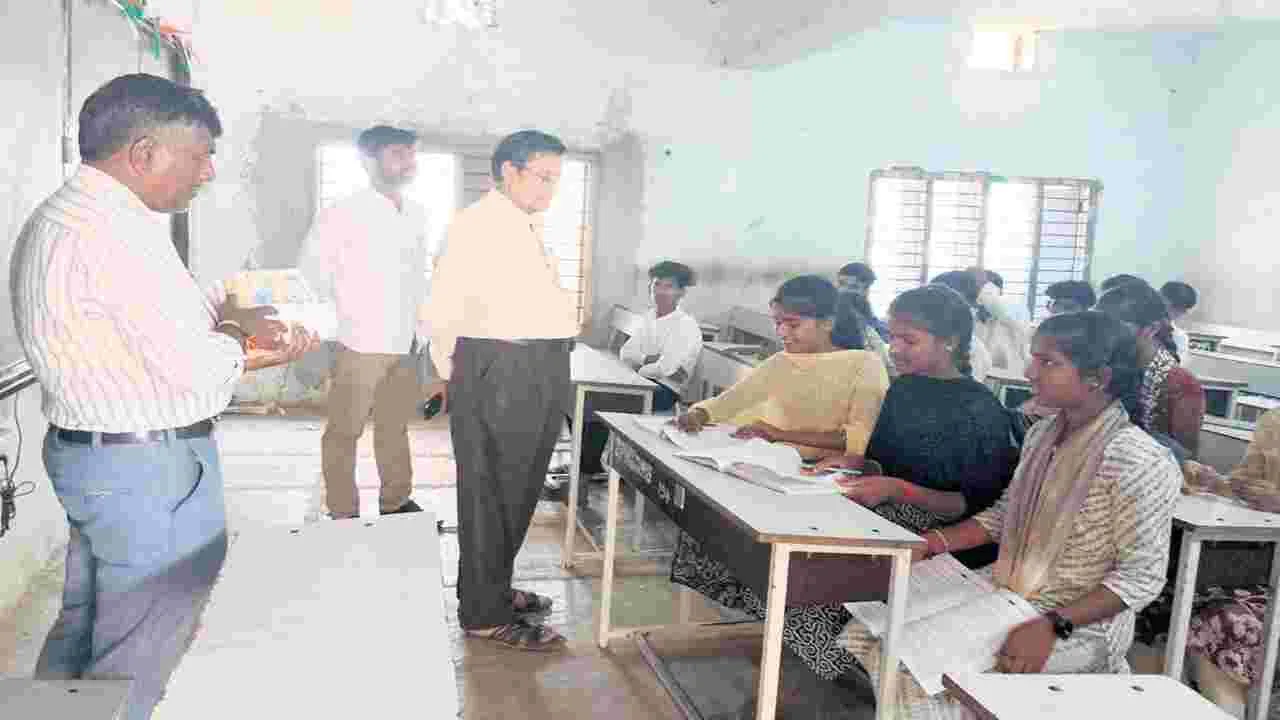 విద్యార్థులకు నాణ్యమైన భోజనం అందించాలి