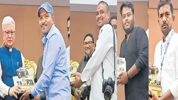 Awards: నలుగురు ఆంధ్రజ్యోతి ఫొటోగ్రాఫర్లకు అవార్డులు